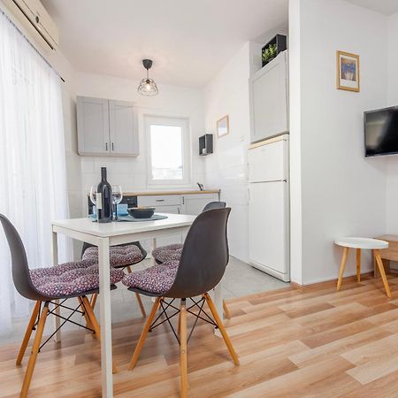 Apartman Iva Novalja Exteriör bild